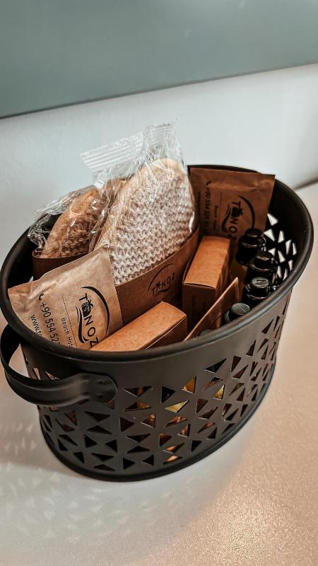 Deluxe Family Room image 3