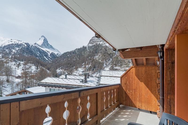 Deluxe Double Room image 2