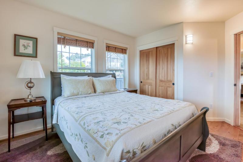 Driftwood at Roads End - image 13