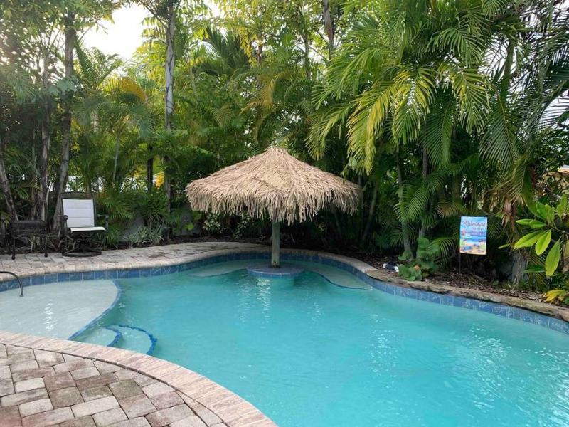 Sea Glass Vacation Home - image 15