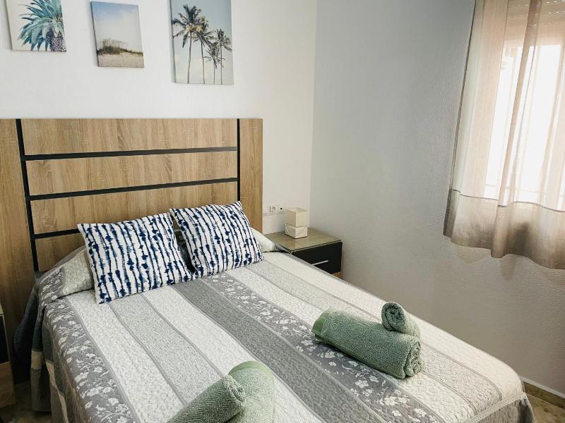 Apartamento Conil Centro, junto a la playa, descanso perfecto, con Aire Acond y WIFI Images