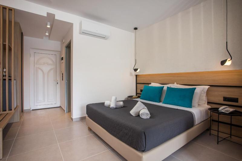  Superior Room image 3