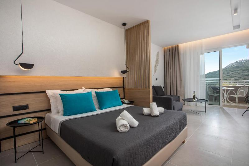  Superior Room image 4