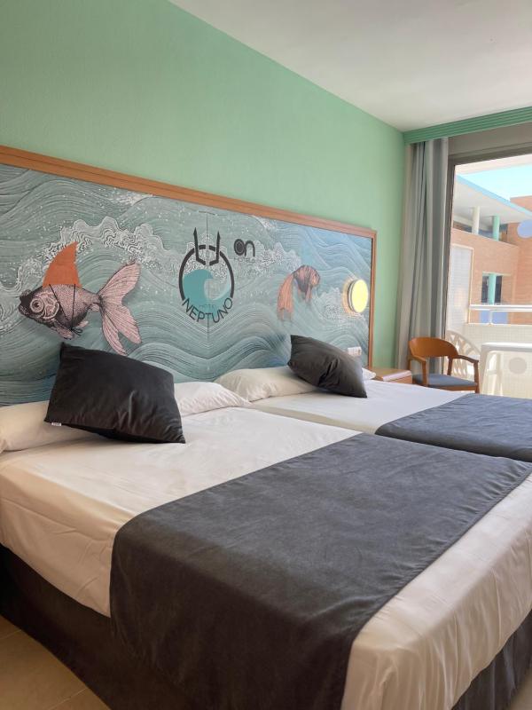 Double Room image 3