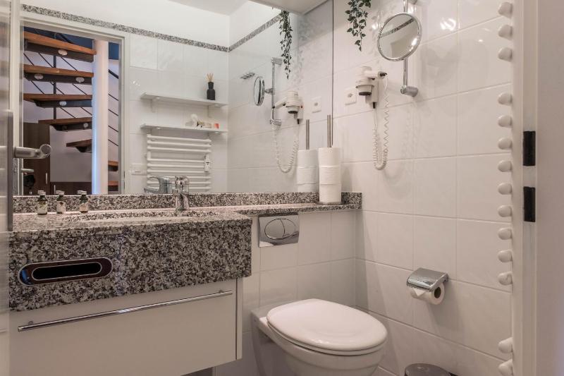 Apartment Alpenrose 2.5 mit Mitbenutzung SPA & Wellness - GRIWA RENT AG - image 13