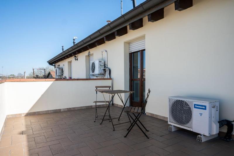 GuestHost - Parma Parco Ducale Duplex Apartment with parking - image 6