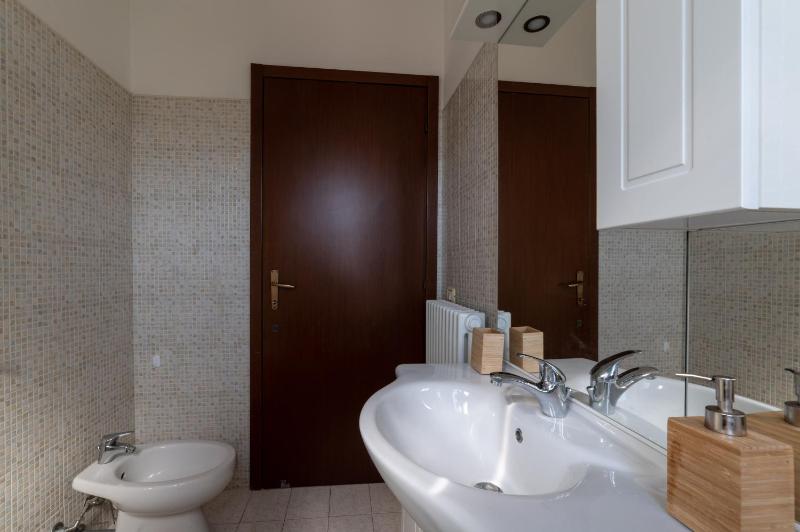 GuestHost - Parma Parco Ducale Duplex Apartment with parking - image 7