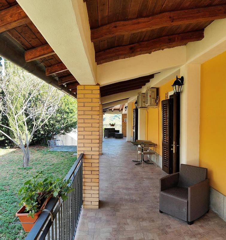 Double Room with Patio image 3