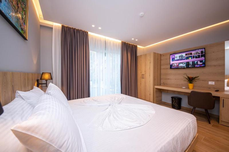 Azure Inn Hotel - image 7