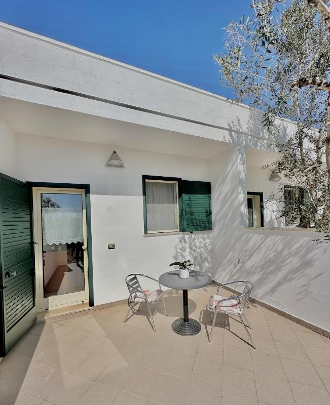 Triple Room with Patio image 2