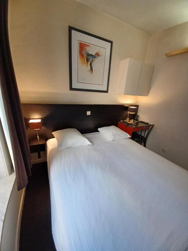 Budget Double or Twin Room image 3