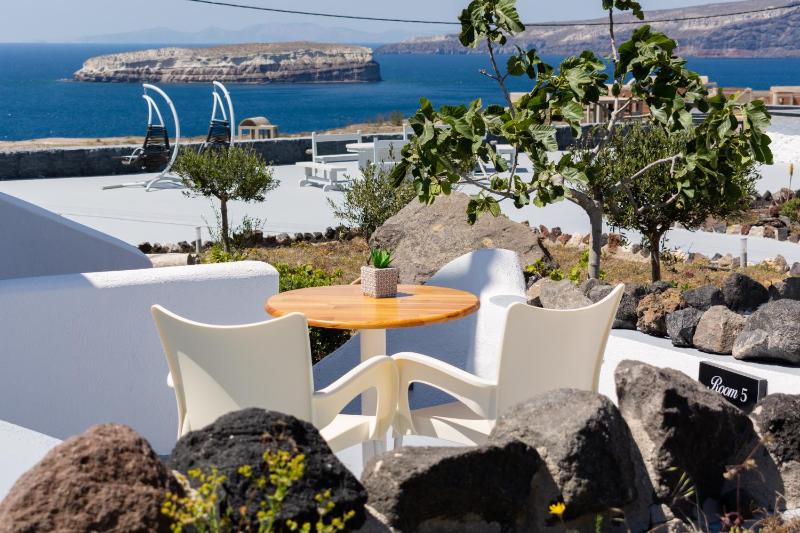 Elegant Double Room image 1