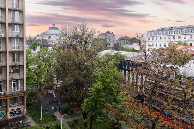 METROPOLE APARTMENTS ATENEUM RESIDENCE - image 8