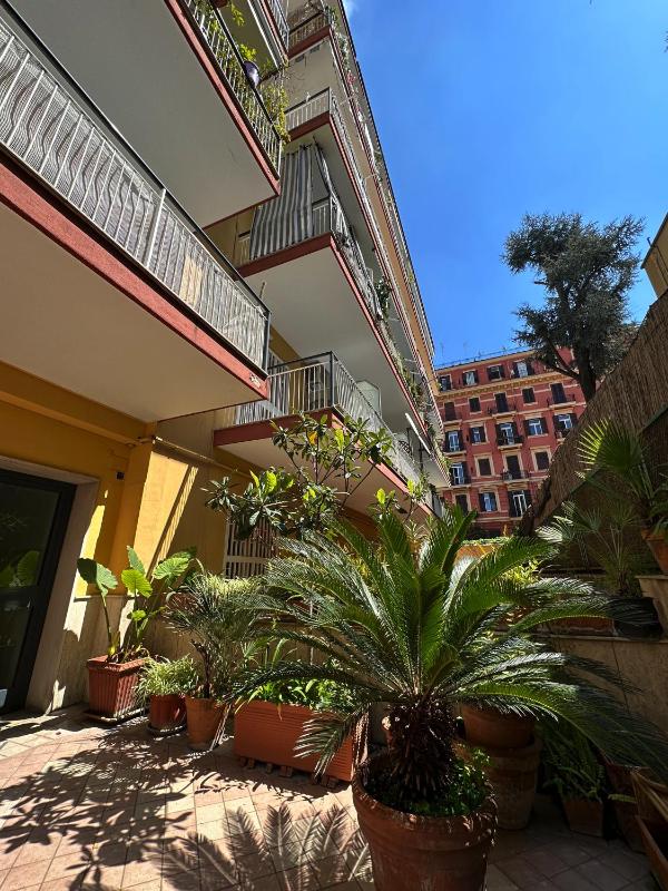 Renza House Chiaia - image 3