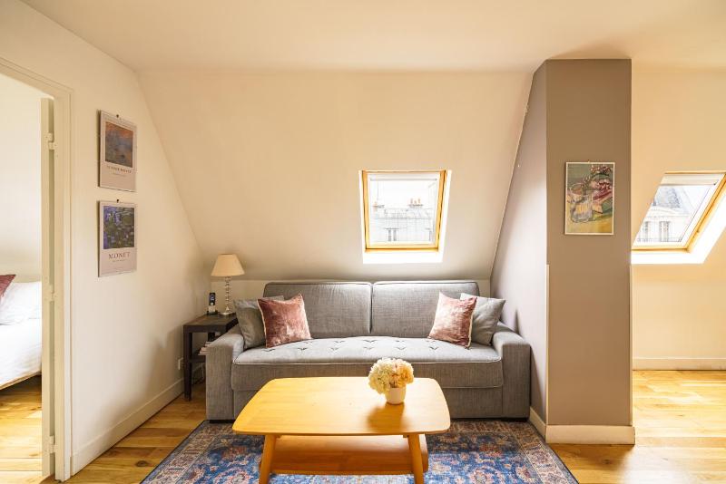 One-Bedroom Apartment image 1