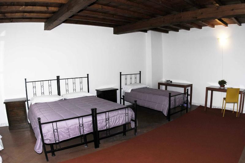 Quadruple Room with Shared Bathroom image 4