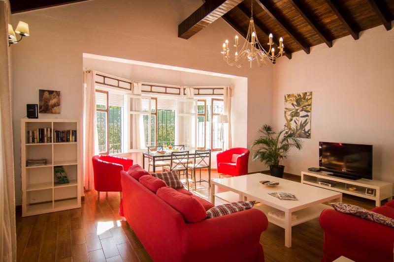 Holidays2Fuengirola Villa 6 bedroom 200 mts Beach - image 49