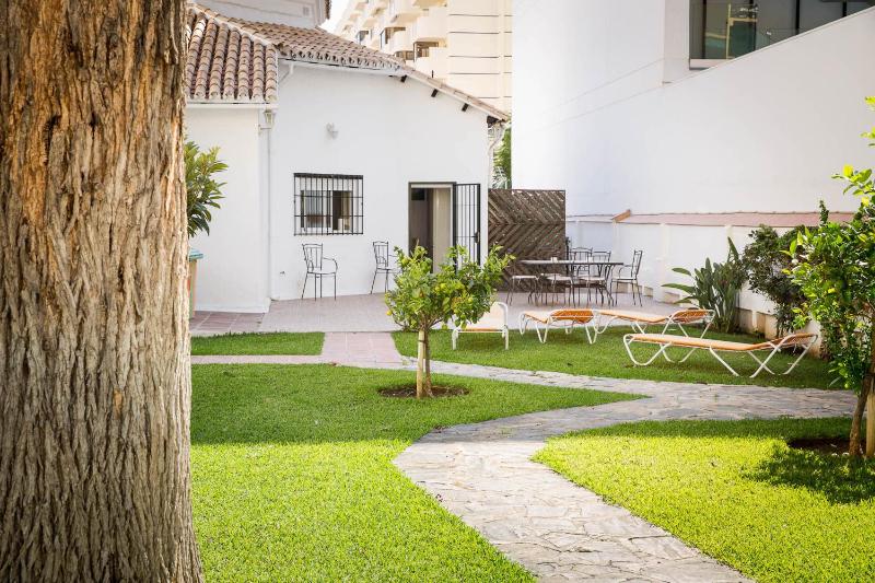 Holidays2Fuengirola Villa 6 bedroom 200 mts Beach - image 38