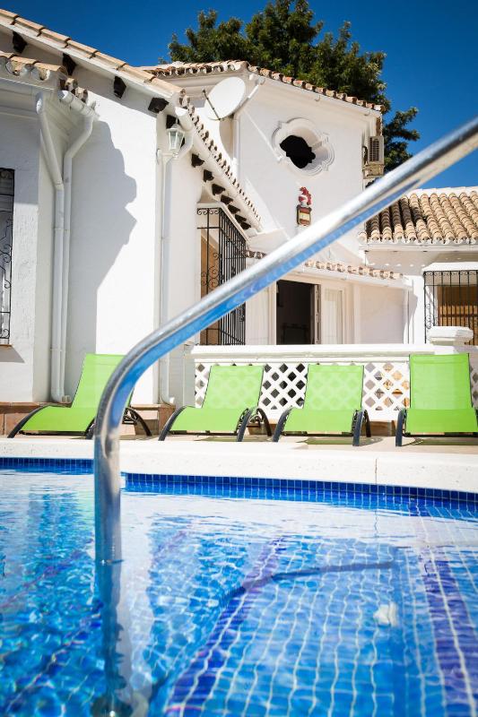 Holidays2Fuengirola Villa 6 bedroom 200 mts Beach - image 7