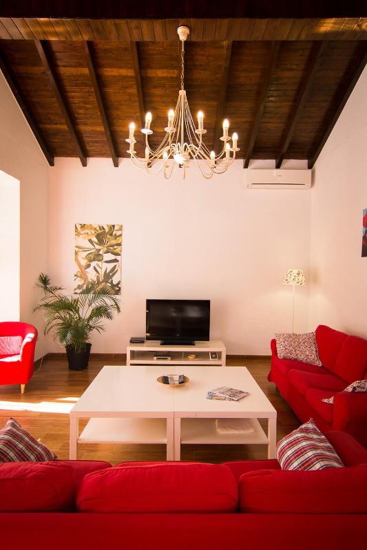 Holidays2Fuengirola Villa 6 bedroom 200 mts Beach - image 46