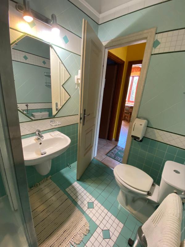 Superior Quadruple Room image 2