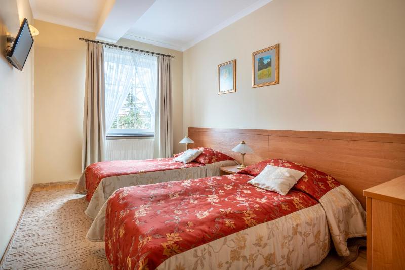 Quadruple Room image 4