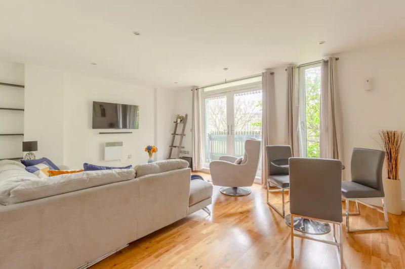 Apartment image 2