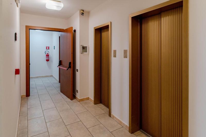 Regina Apartment by Toh Solution - image 5