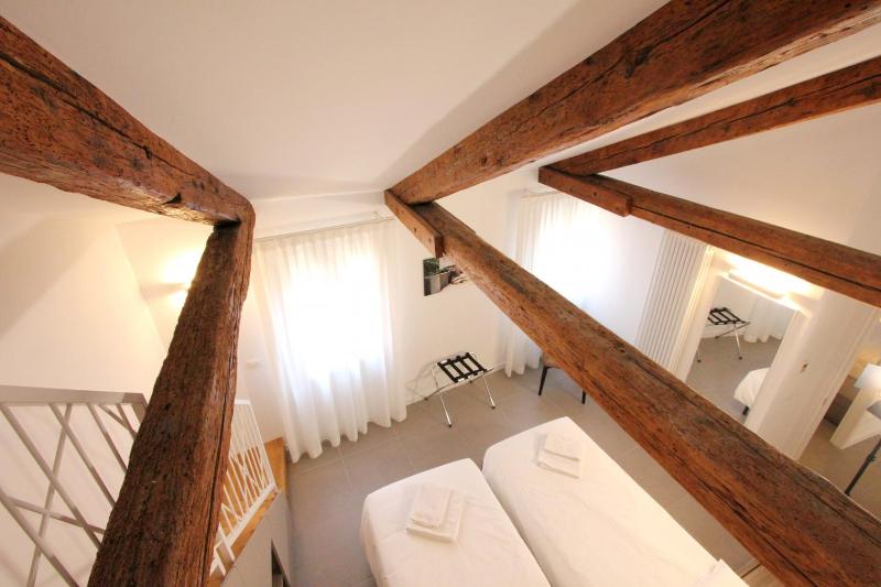 Carlo - Two-Bedroom Apartment image 3