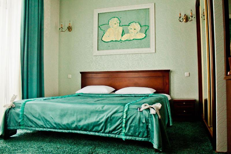 Superior Twin Room image 4