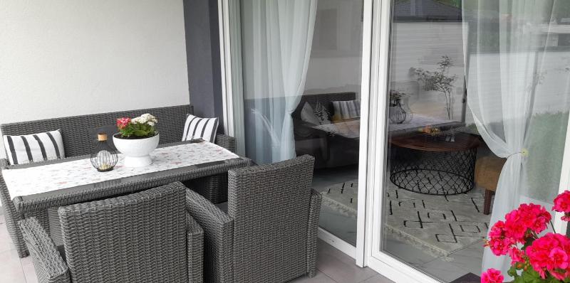 Una Luxury Home - image 11