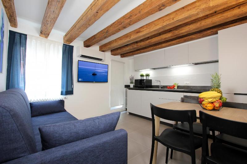 Licata - Two-Bedroom Apartment image 1