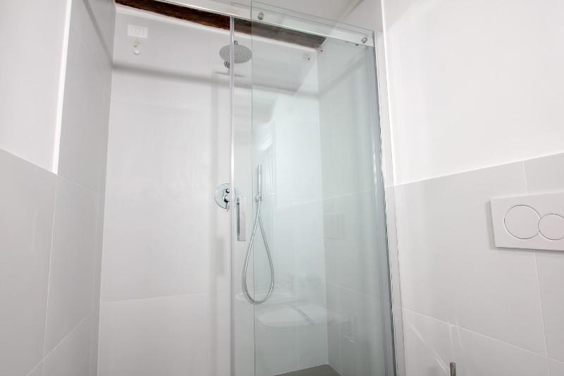 Longhi - Two-Bedroom Apartment image 3