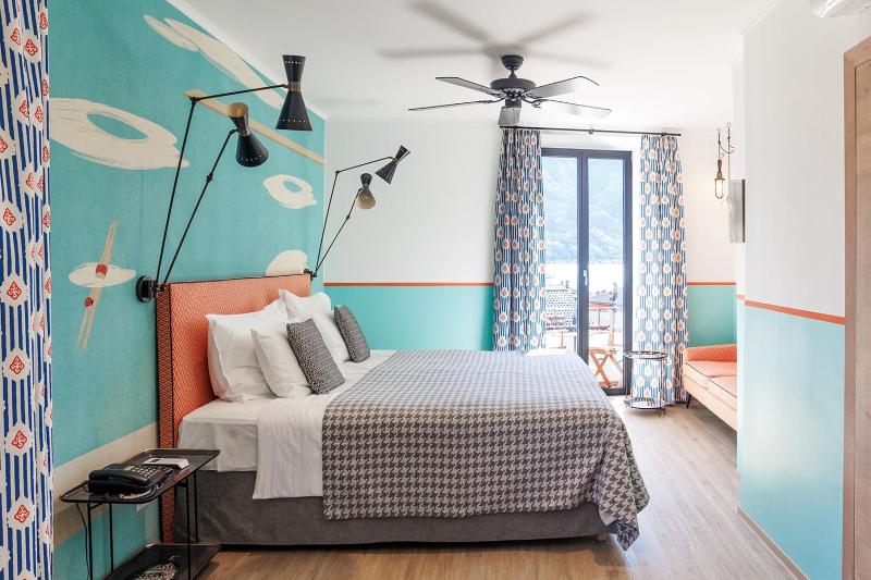Superior Double Room with Balcony image 1
