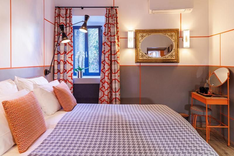 Classic Double Room image 1