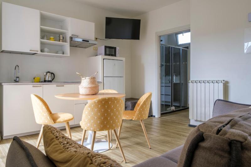 One-Bedroom Suite image 1