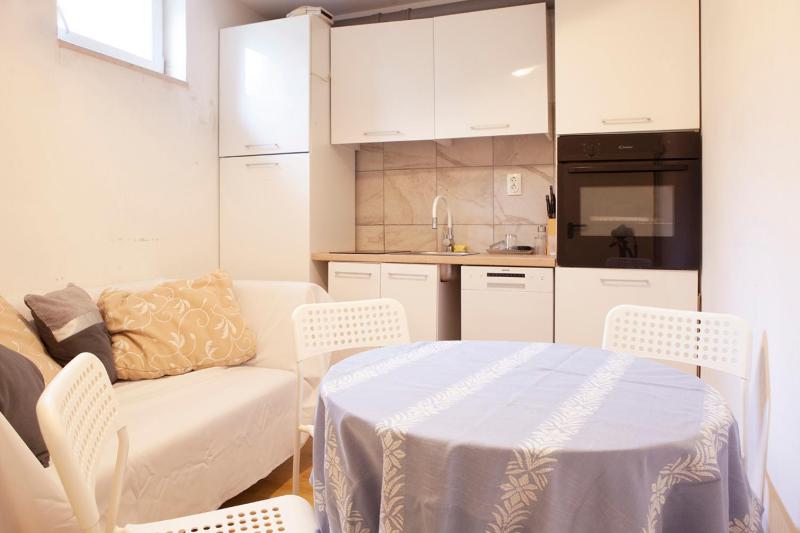 Peachy House - image 37