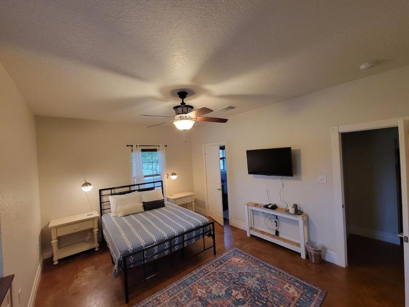 Willow Grove Estate - image 37