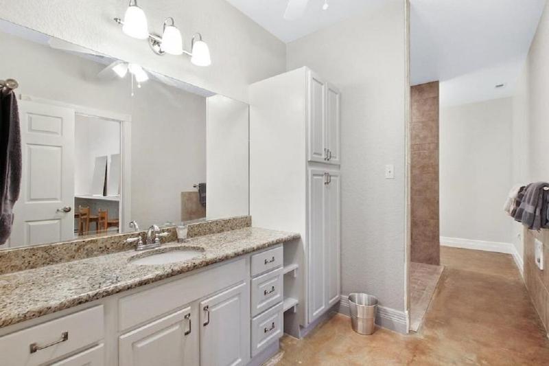 Willow Grove Estate - image 35