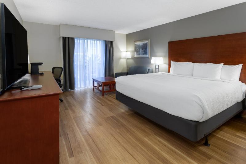 King Room with City View-Ground Floor, Non-Smoking image 2