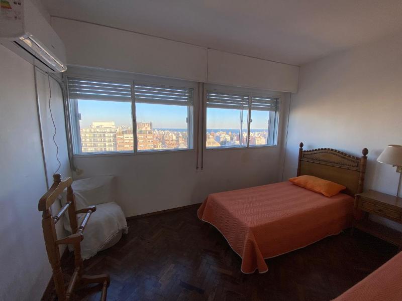 Vista a Montevideo - image 12