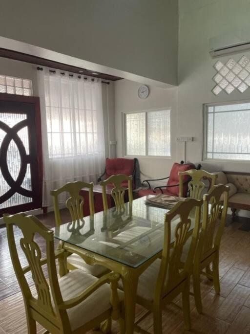 Experience Colombo like a local - image 10