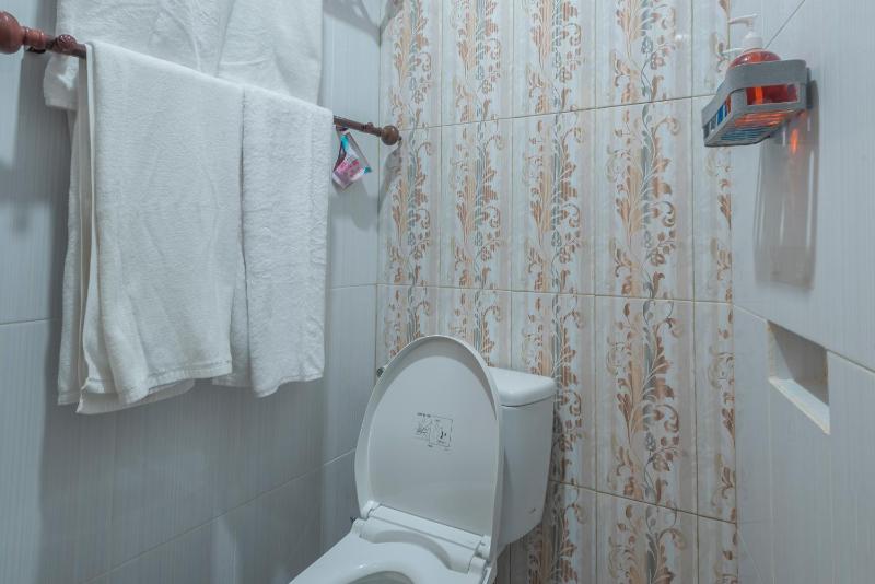 Liliy Guest House Kuta - image 7