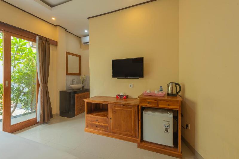 Liliy Guest House Kuta - image 12