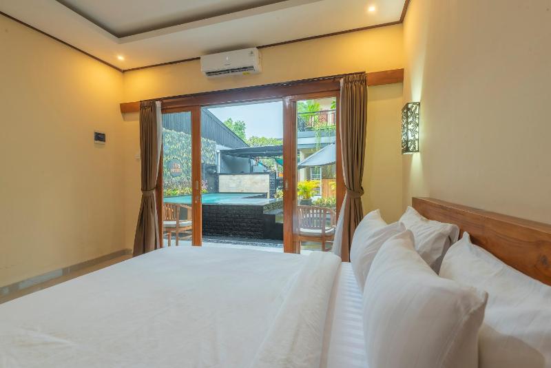 Liliy Guest House Kuta - image 28