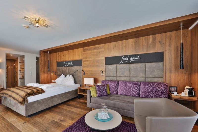 Deluxe Suite image 3
