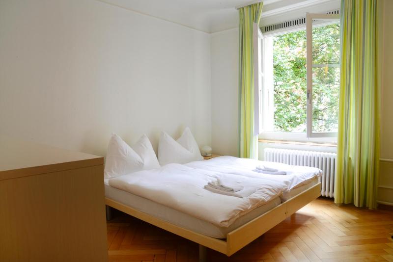 Triple Room with Private Bathroom image 4