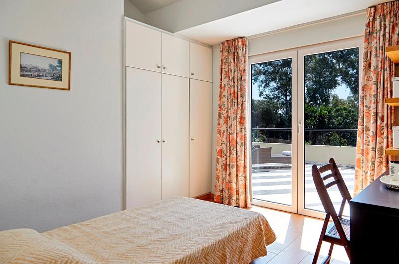 Deluxe Apartment image 3