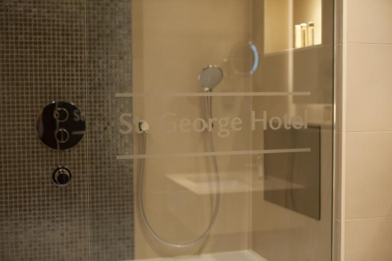 Superior Twin/Double Room  image 2