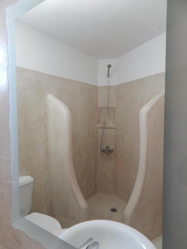 Studio (2 Adults) image 2